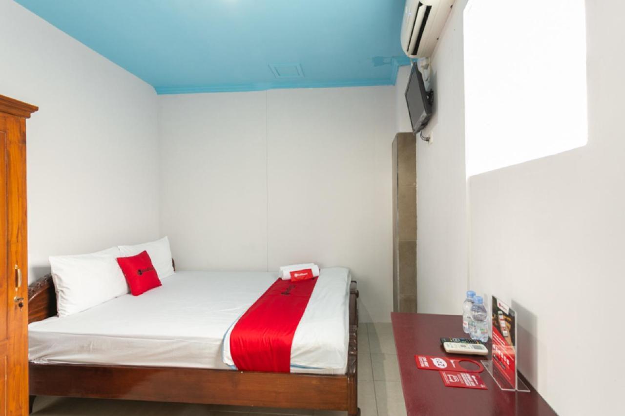 RedDoorz Syariah near Stadion Manahan Solo 2 Bagian luar foto
